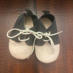 Piper Finn Oxford Soft Sole Baby Shoes - Size 4